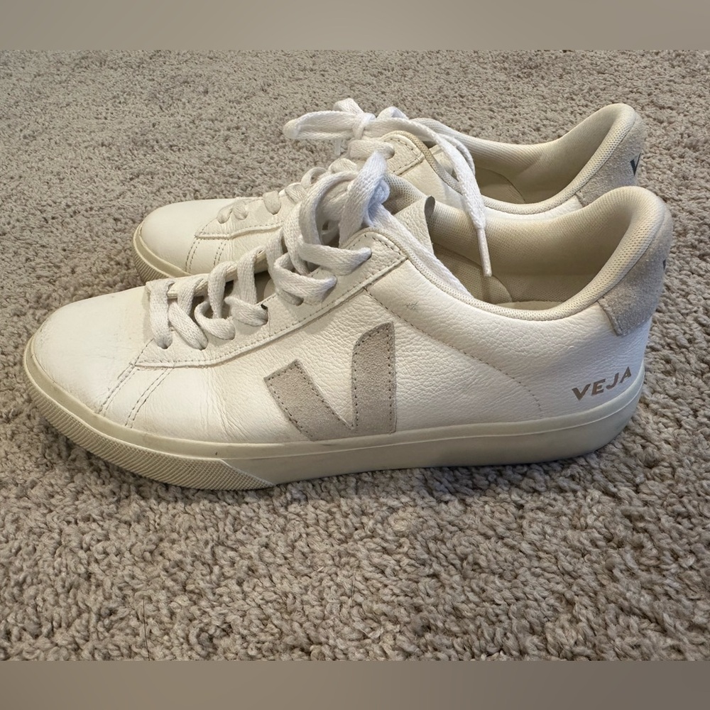 Veja Campo Sneaker in Extra White and Natural Suede Size Women’s 10 sneaker